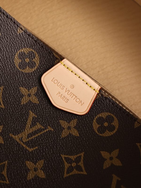 13430509589941227 经典 Monogram 帆布版
