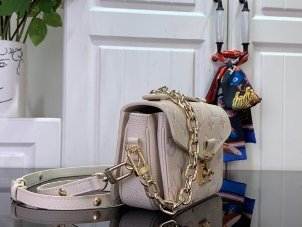 Pochette Métis East West 手袋#M25682