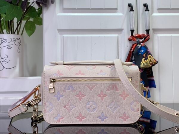 Pochette Métis East West 手袋#M25682