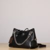 13430514326292306 M12888当季新款 CARRYALL BB 手袋