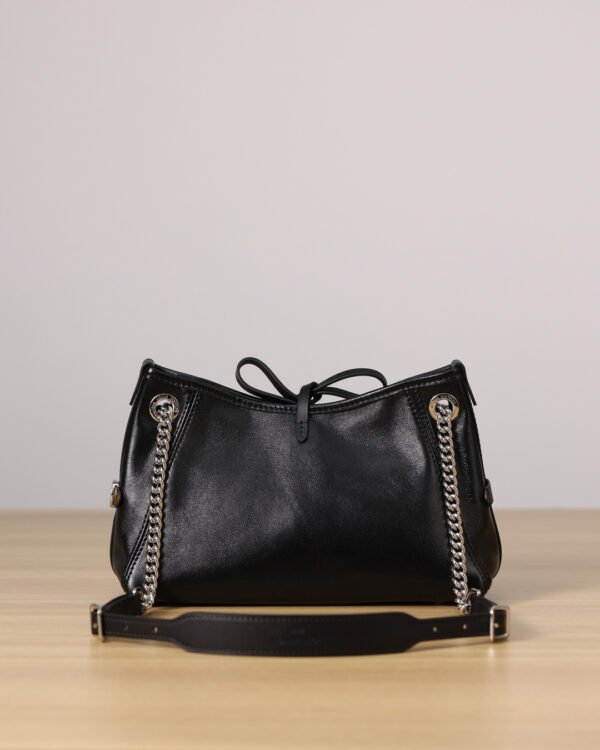 13430514329518182 M12888当季新款 CARRYALL BB 手袋