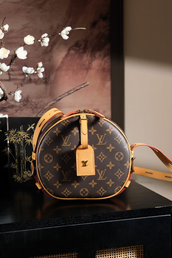 𝐁𝐎𝐈𝐓𝐄 𝐂𝐇𝐀𝐏𝐄𝐀𝐔 𝐒𝐎𝐔𝐏𝐋𝐄 芯片菱形跳动码系列#M𝟓𝟐𝟐𝟗𝟒