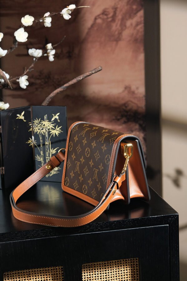 𝐌𝐈𝐍𝐈 𝐃𝐀𝐔𝐏𝐇𝐈𝐍𝐄 芯片菱形跳动码新版系列 #M𝟒𝟓𝟗𝟓𝟗