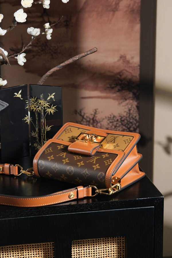 𝐌𝐈𝐍𝐈 𝐃𝐀𝐔𝐏𝐇𝐈𝐍𝐄 芯片菱形跳动码新版系列 #M𝟒𝟓𝟗𝟓𝟗