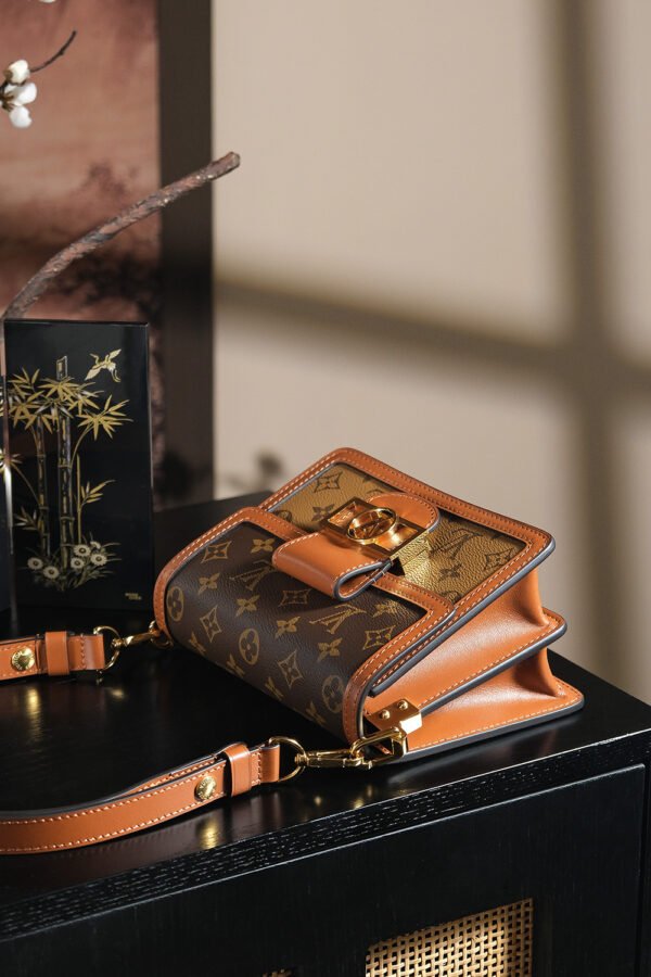 𝐌𝐈𝐍𝐈 𝐃𝐀𝐔𝐏𝐇𝐈𝐍𝐄 芯片菱形跳动码新版系列 #M𝟒𝟓𝟗𝟓𝟗