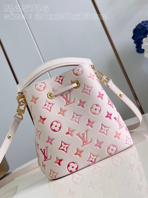 【独家实拍 M45716 渐变草莓牛奶】NéoNoé BB 手袋