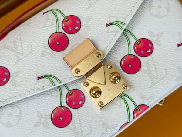 M14231  Pochette Métis East West 手袋