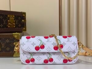 【LV x TM WALLET ON CHAIN IVY 手袋】M14239 白色/樱桃