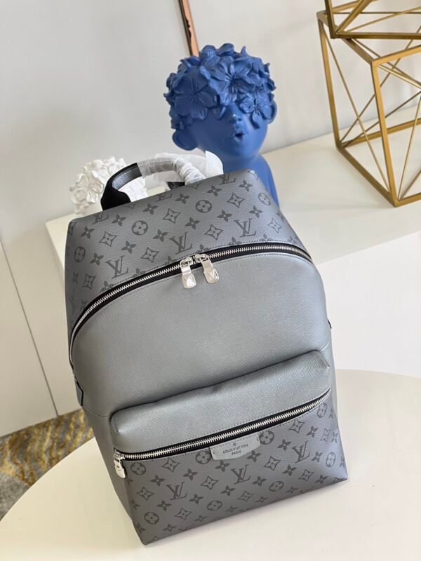 【M30835银色】 Discovery 小号双肩包