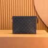 M61692 POCHETTE VOYAGE 中号手袋