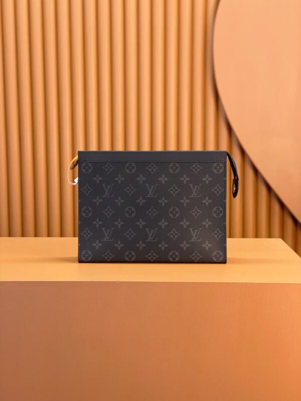 M61692 POCHETTE VOYAGE 中号手袋