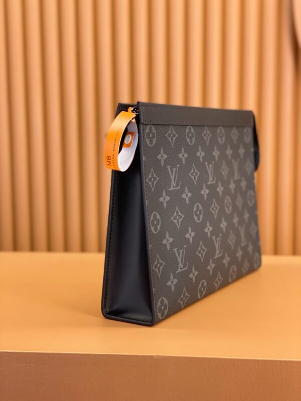 M61692 POCHETTE VOYAGE 中号手袋