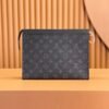 M61692 POCHETTE VOYAGE 中号手袋