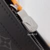 M61692 POCHETTE VOYAGE 中号手袋