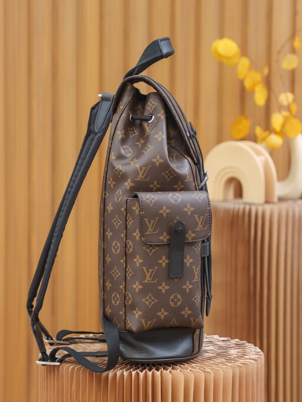𝐂𝐇𝐑𝐈𝐒𝐓𝐎𝐏𝐇𝐄𝐑 双肩包 M43735