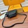 M12636 Pulse Wearable Wallet邮差包