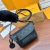 M12636 Pulse Wearable Wallet邮差包