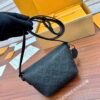 M12636 Pulse Wearable Wallet邮差包