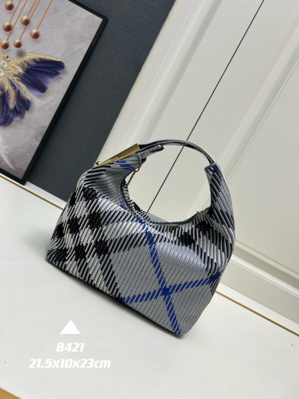 Burberry Mini Peg系列 格纹手提饭盒包