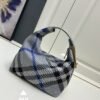 Burberry Mini Peg系列 格纹手提饭盒包