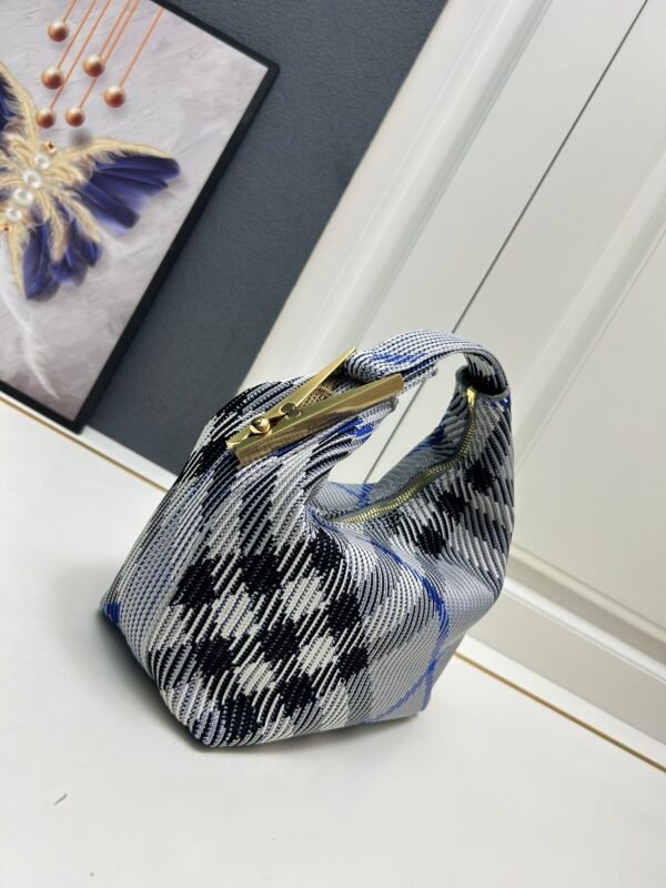 Burberry Mini Peg系列 格纹手提饭盒包