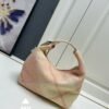 Burberry Mini Peg系列 格纹手提饭盒包