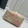 Burberry Mini Peg系列 格纹手提饭盒包