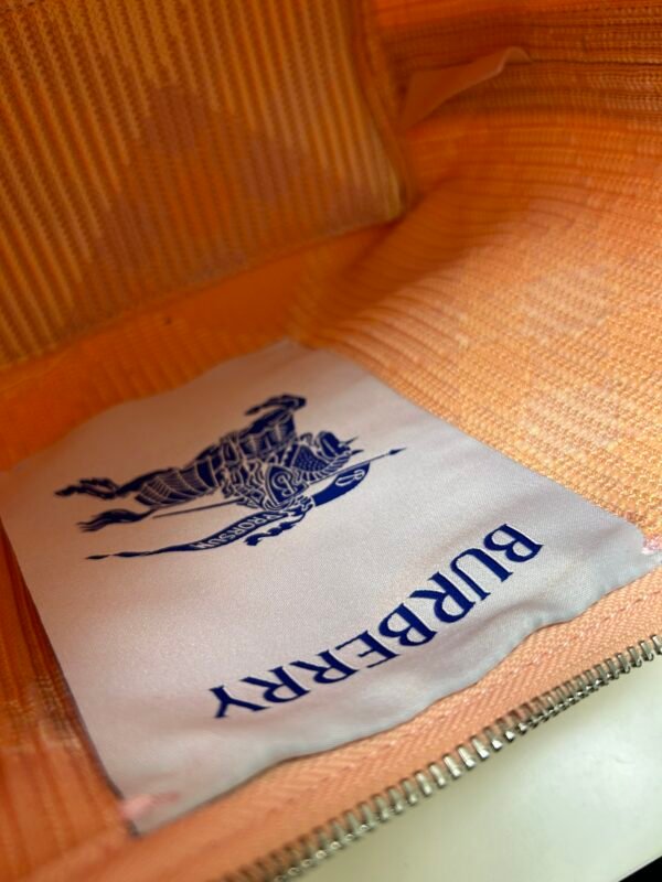 Burberry Mini Peg系列 格纹手提饭盒包