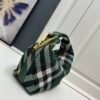 Burberry Mini Peg系列 格纹手提饭盒包