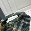 Burberry Mini Peg系列 格纹手提饭盒包