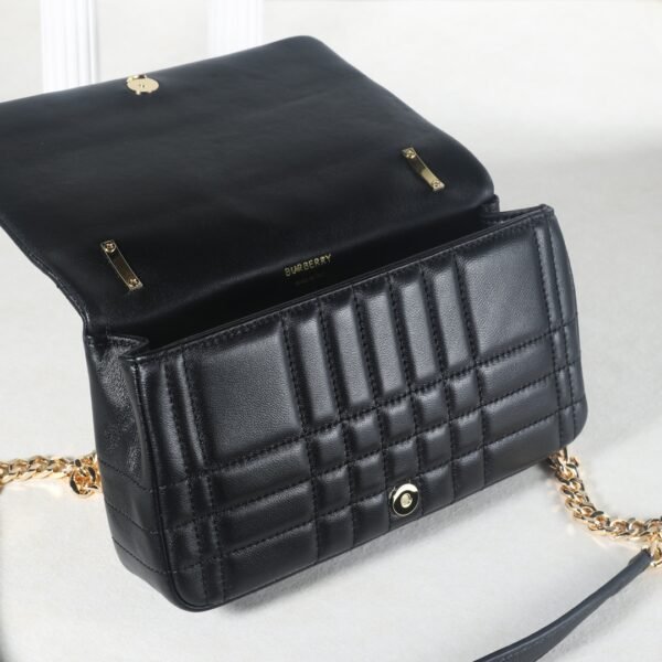 （Burberry）Lola 绗缝链条包（萝纳包）
