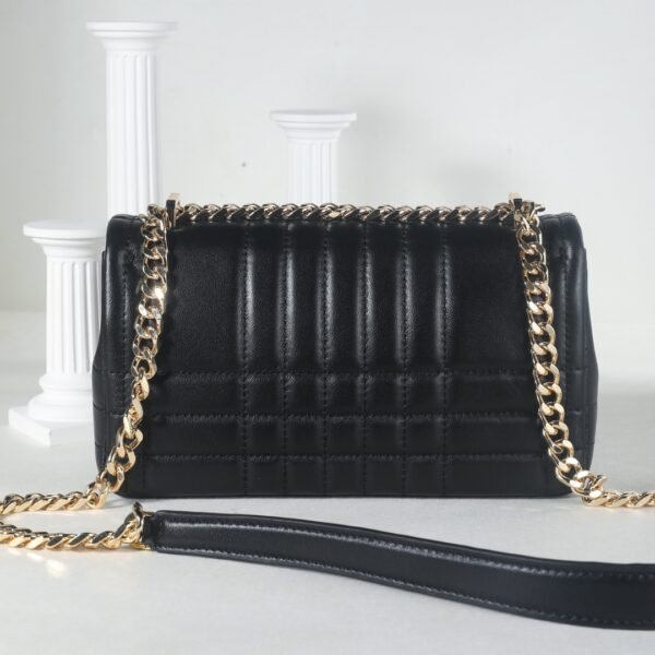 （Burberry）Lola 绗缝链条包（萝纳包）