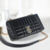 （Burberry）Lola 绗缝链条包（萝纳包）