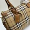 （Burberry）经典复古格纹波士顿手提包（通勤枕头包）