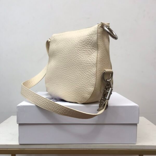 （Burberry）Knight骑士包