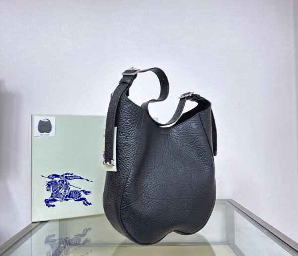 （Burberry）Chess 學院風肩背包