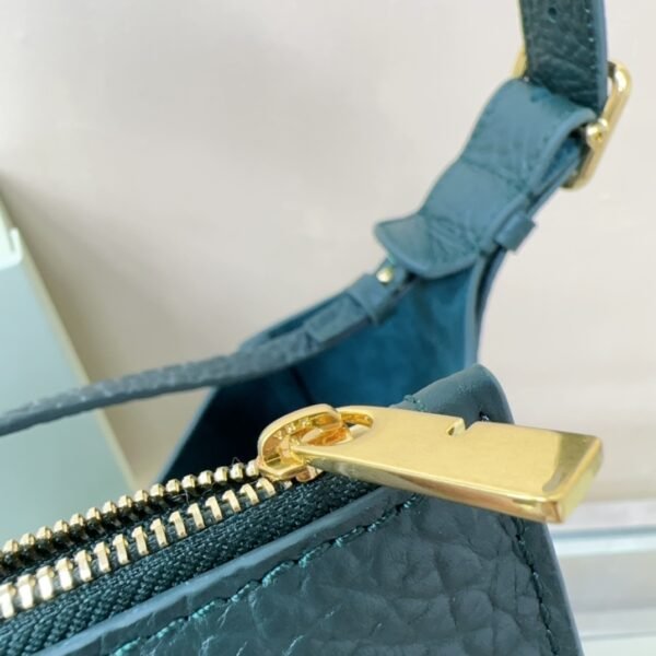 （Burberry）Chess 學院風肩背包