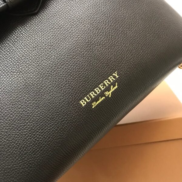 （Burberry）复古风黑色皮质手提斜挎小包
