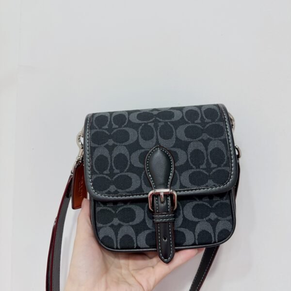 Coach CE517FRANKIE 18号斜挎包