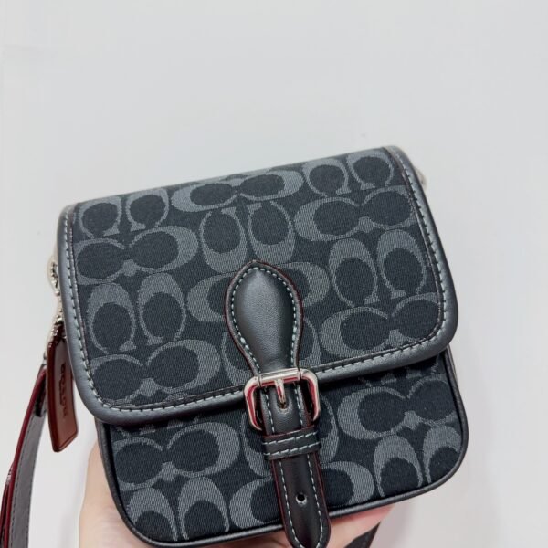 Coach CE517FRANKIE 18号斜挎包