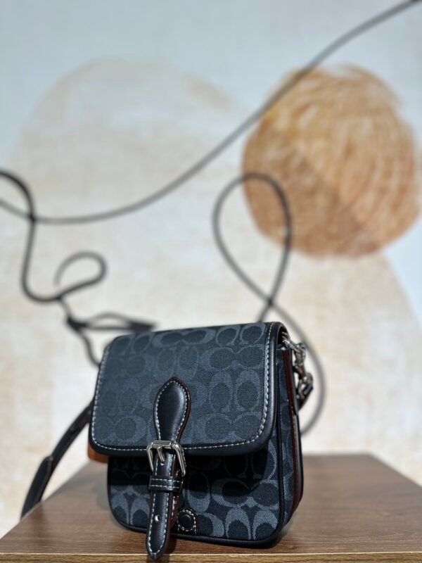 Coach CE517FRANKIE 18号斜挎包