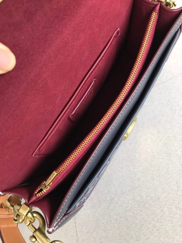 Coach 3700 腋下法棍包