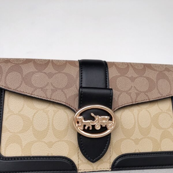 Coach 5509 Georgie 系列 经典老花logoz腋下包