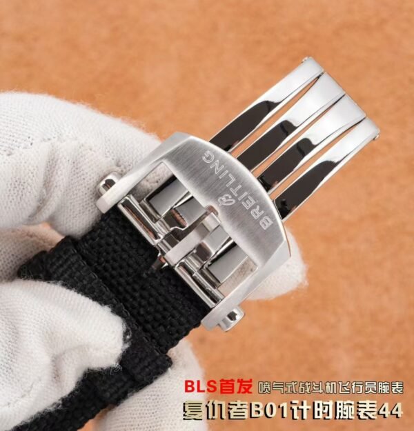 百年灵复仇者SB01474A1C1X1系列新款强势来袭！
